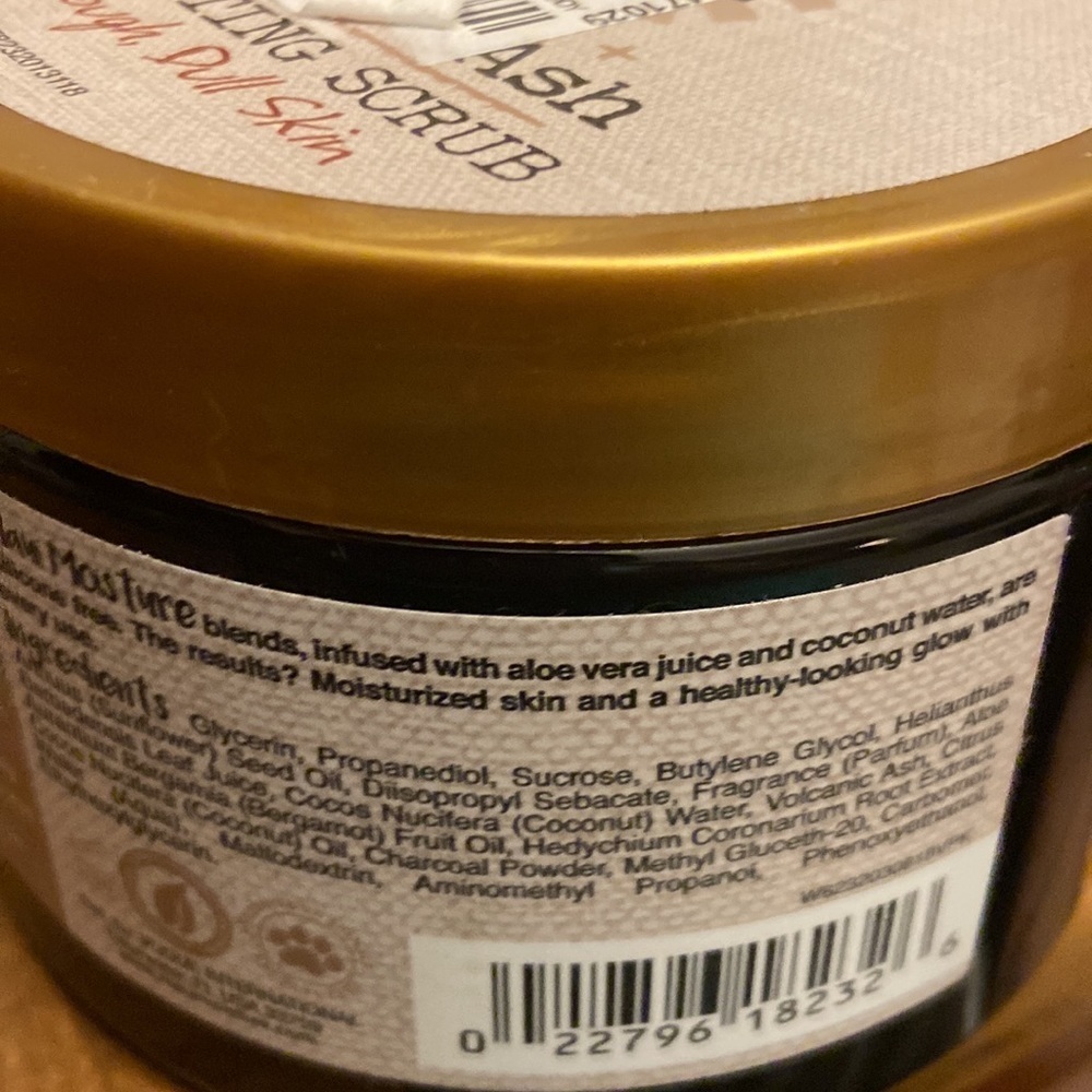 Maui Body Care Retired Detoxifying + Volcanic Ash Body Exfoliating Scrub 12 oz. - Picture 4 of 4